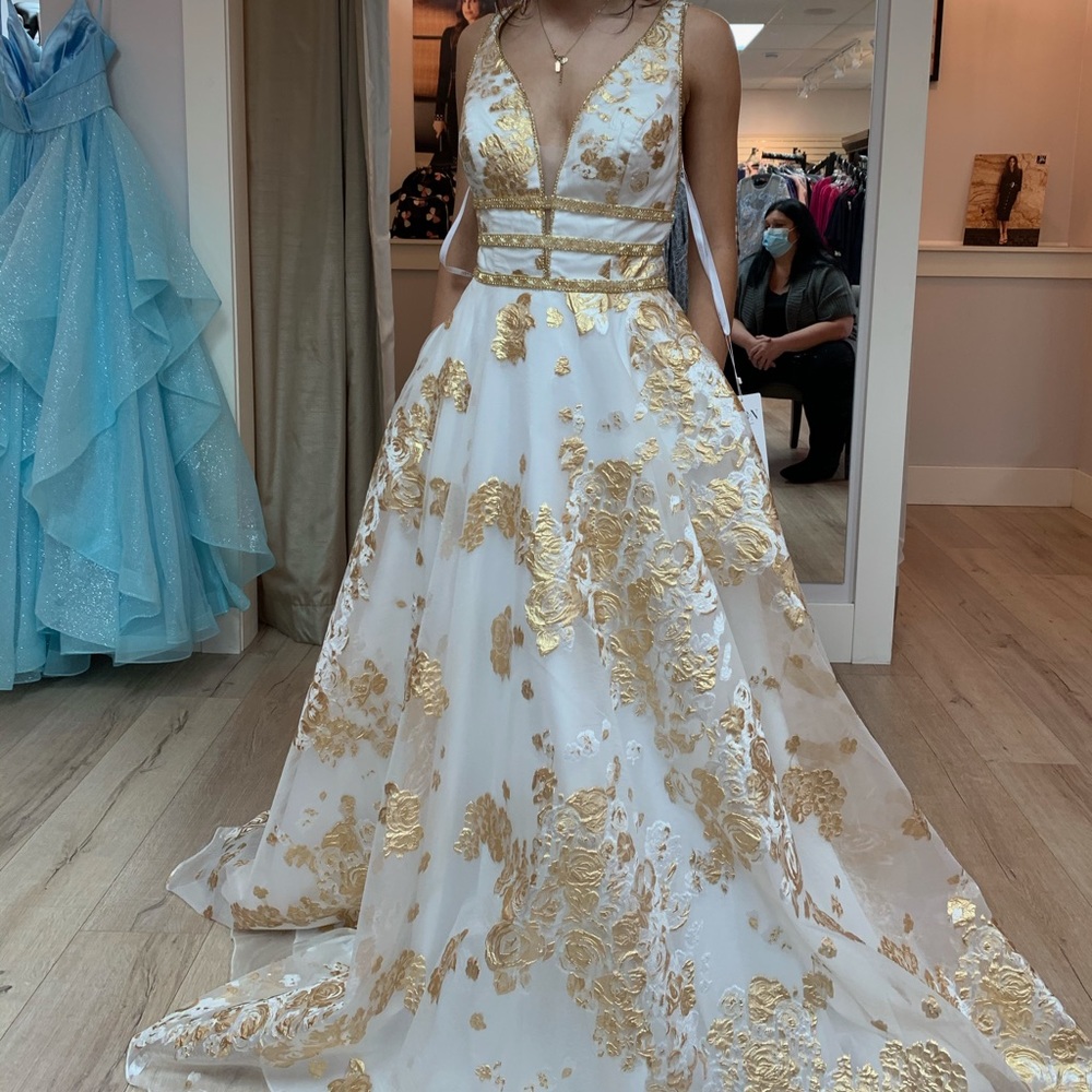 Ellie Wilde Prom Dress